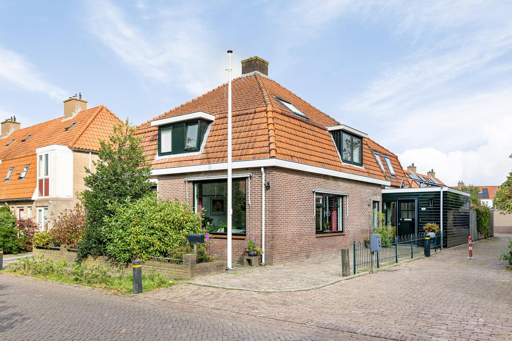 Lobbendijk 11